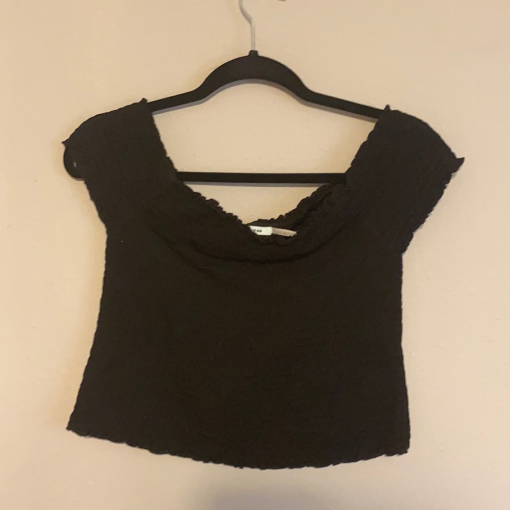 Off the shoulder ruffled crop top